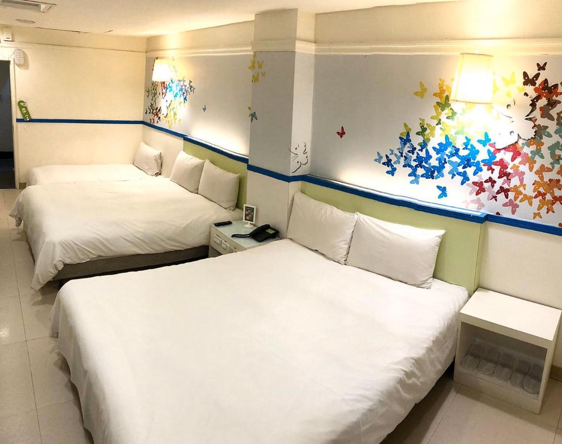 Kiwi Express Hotel - Zhong Zheng Branch Taichung Luaran gambar